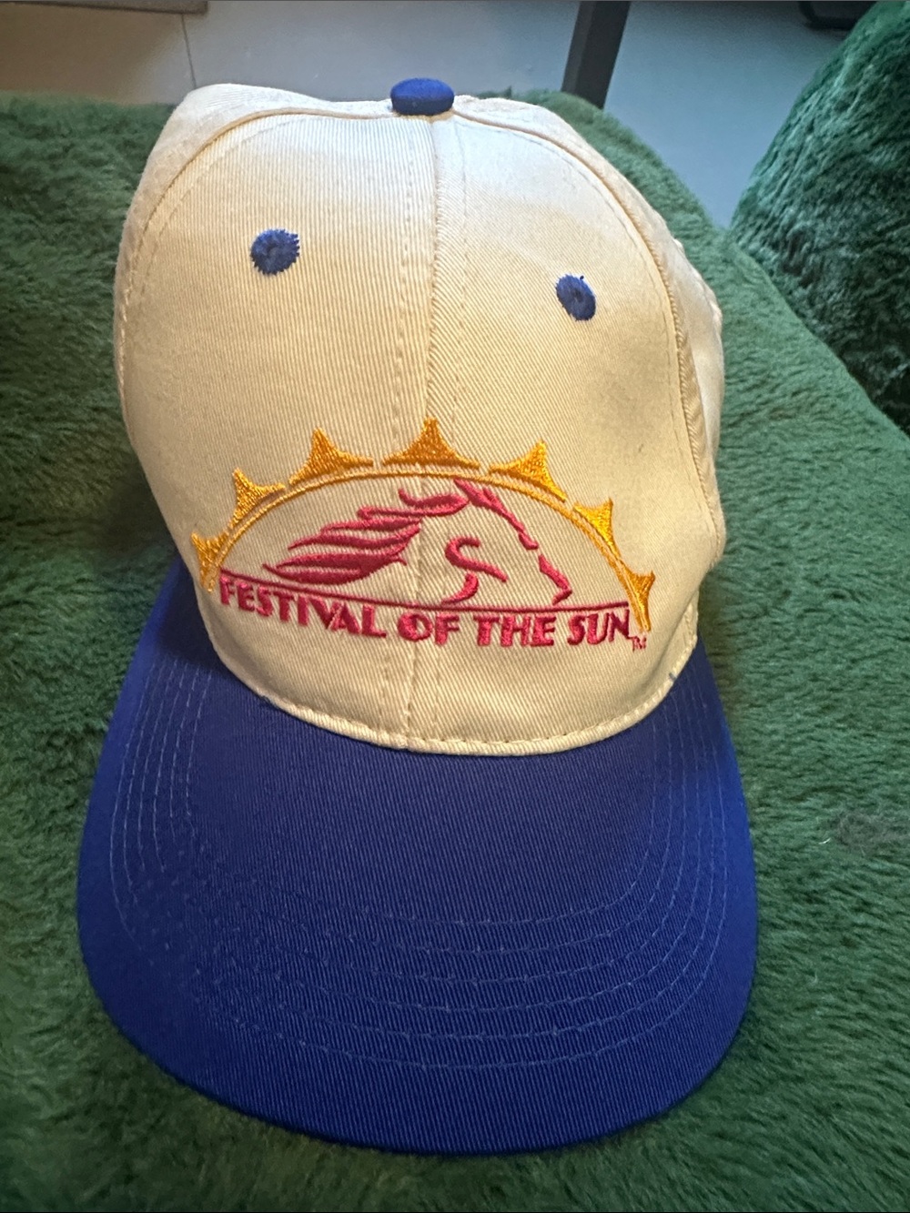 Festival of the Sun Embroidered Two-Tone Cap - Cream & Blue